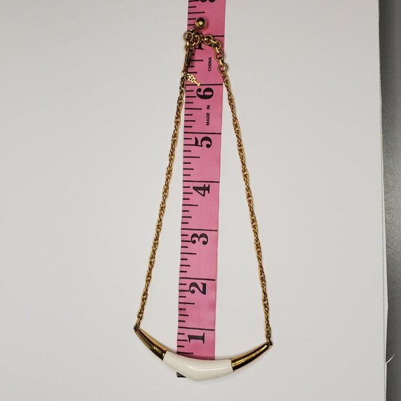 Vintage Trifari Gold and Ivory Necklace - Picture 6 of 8